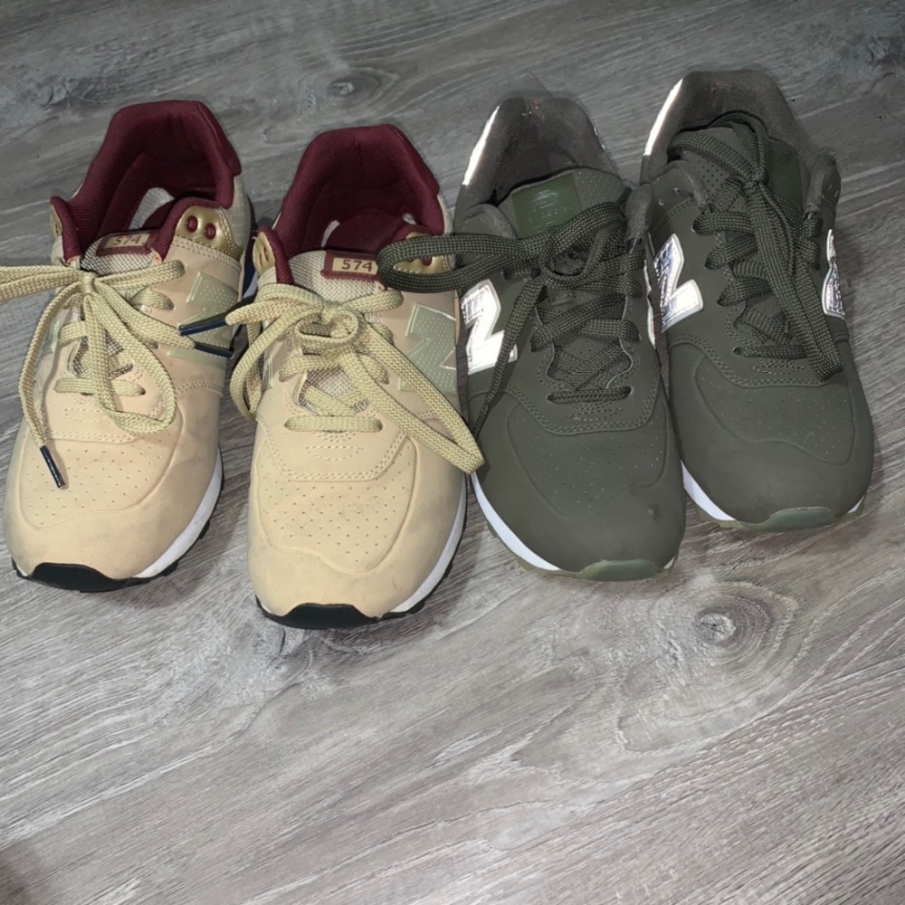 Bundle of new balance sneakers